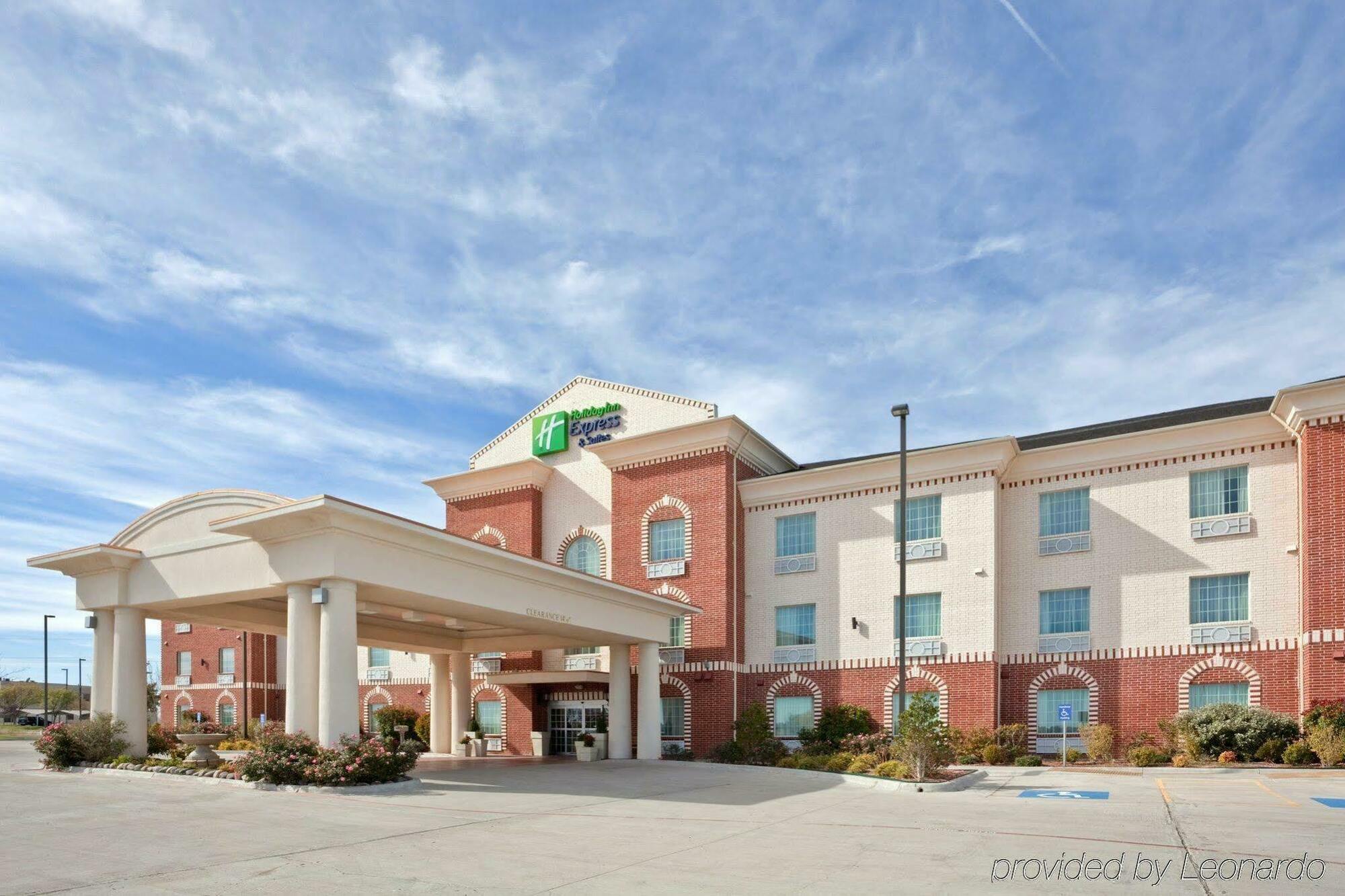 Holiday Inn Express Hotel & Suites Pampa, An Ihg Hotel Exteriör bild