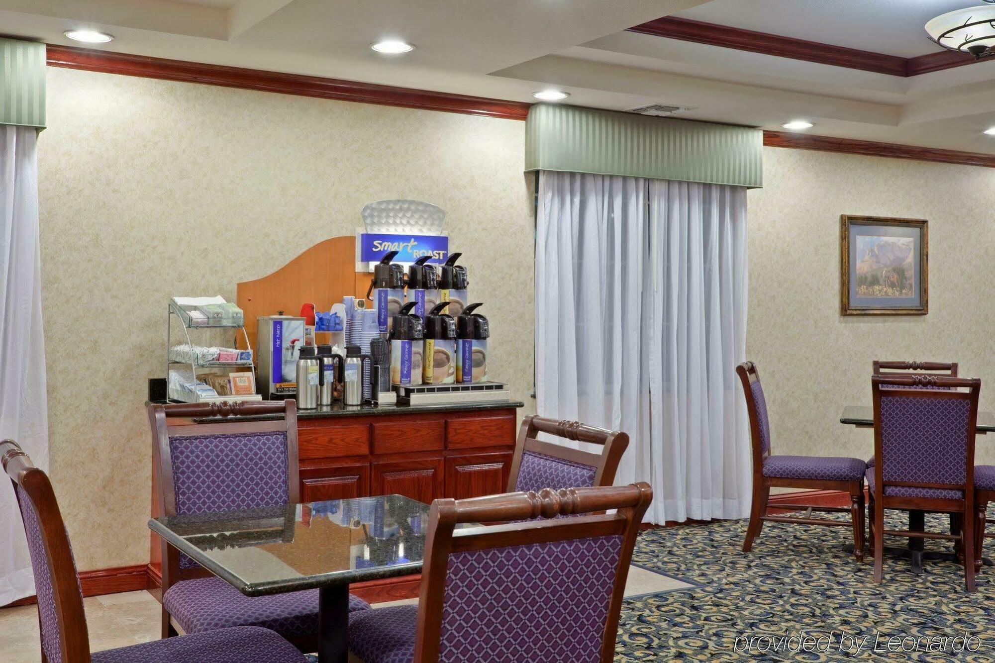 Holiday Inn Express Hotel & Suites Pampa, An Ihg Hotel Restaurang bild